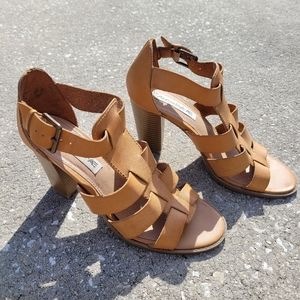 American Eagle sandals